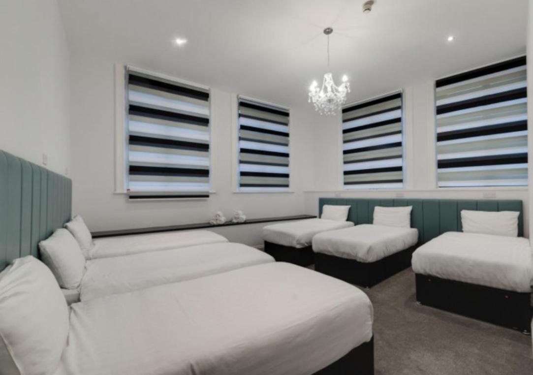 Temple Court Cavern Quarter Apartments By Happy Days ลิเวอร์พูล ภายนอก รูปภาพ