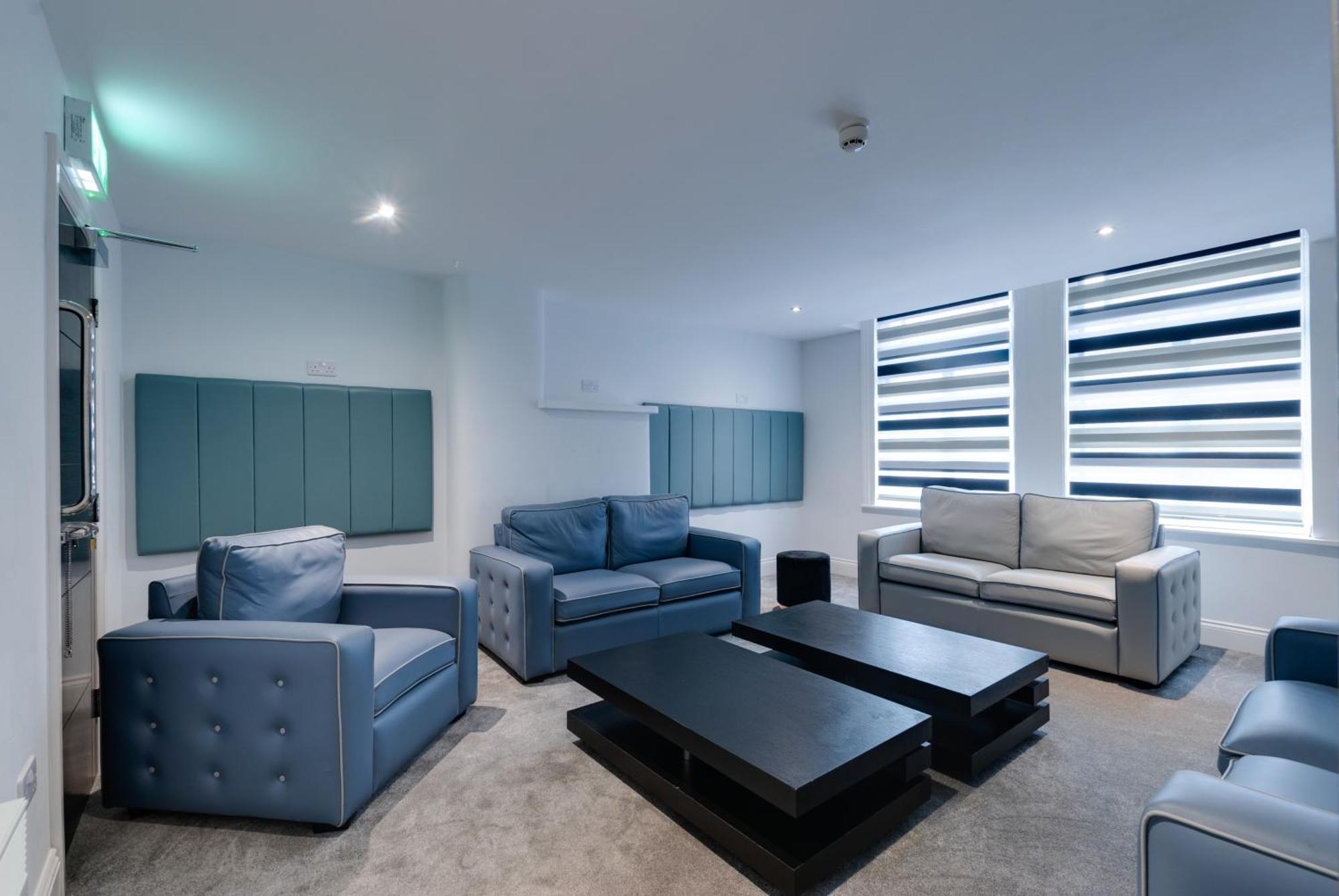 Temple Court Cavern Quarter Apartments By Happy Days ลิเวอร์พูล ภายนอก รูปภาพ