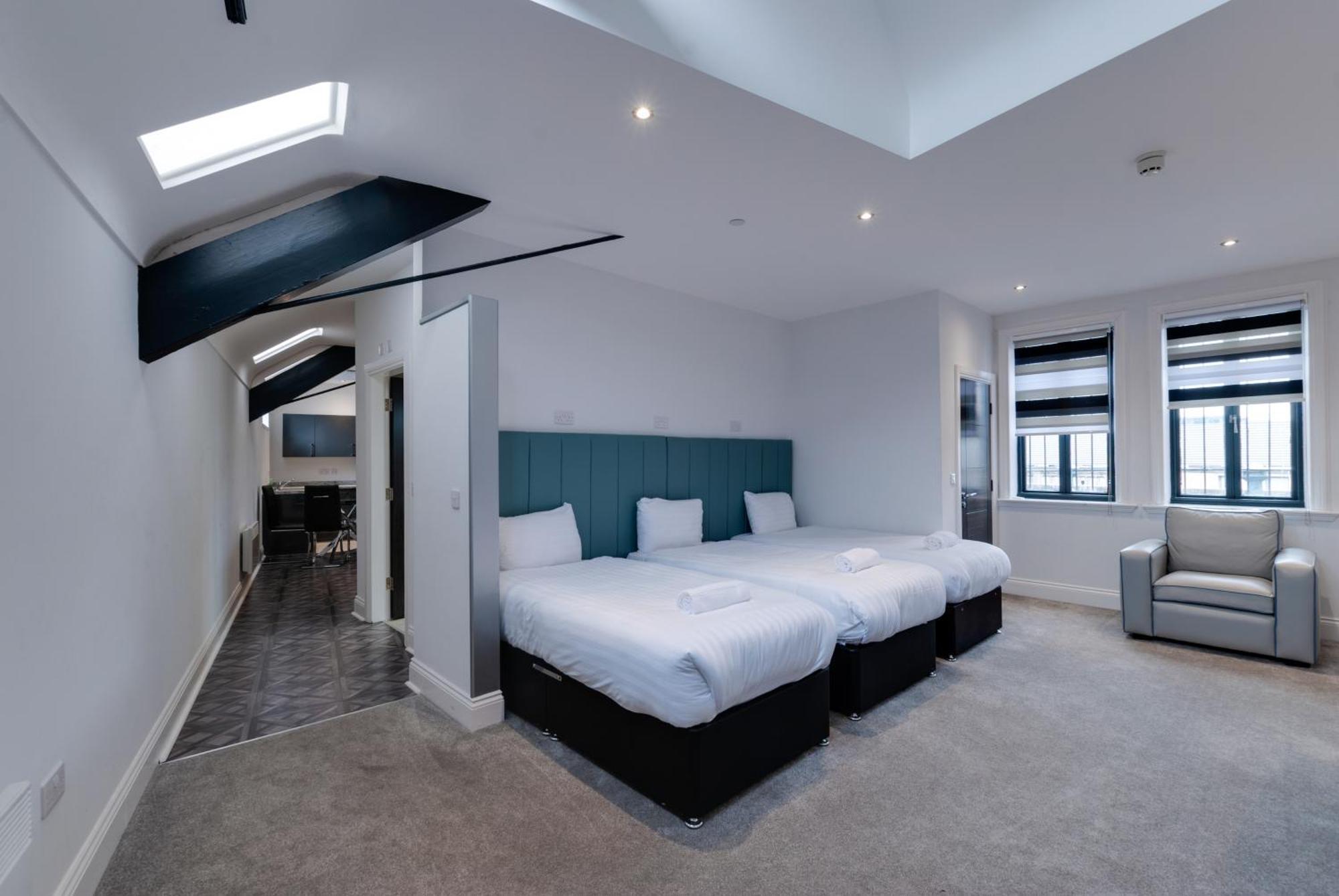 Temple Court Cavern Quarter Apartments By Happy Days ลิเวอร์พูล ภายนอก รูปภาพ