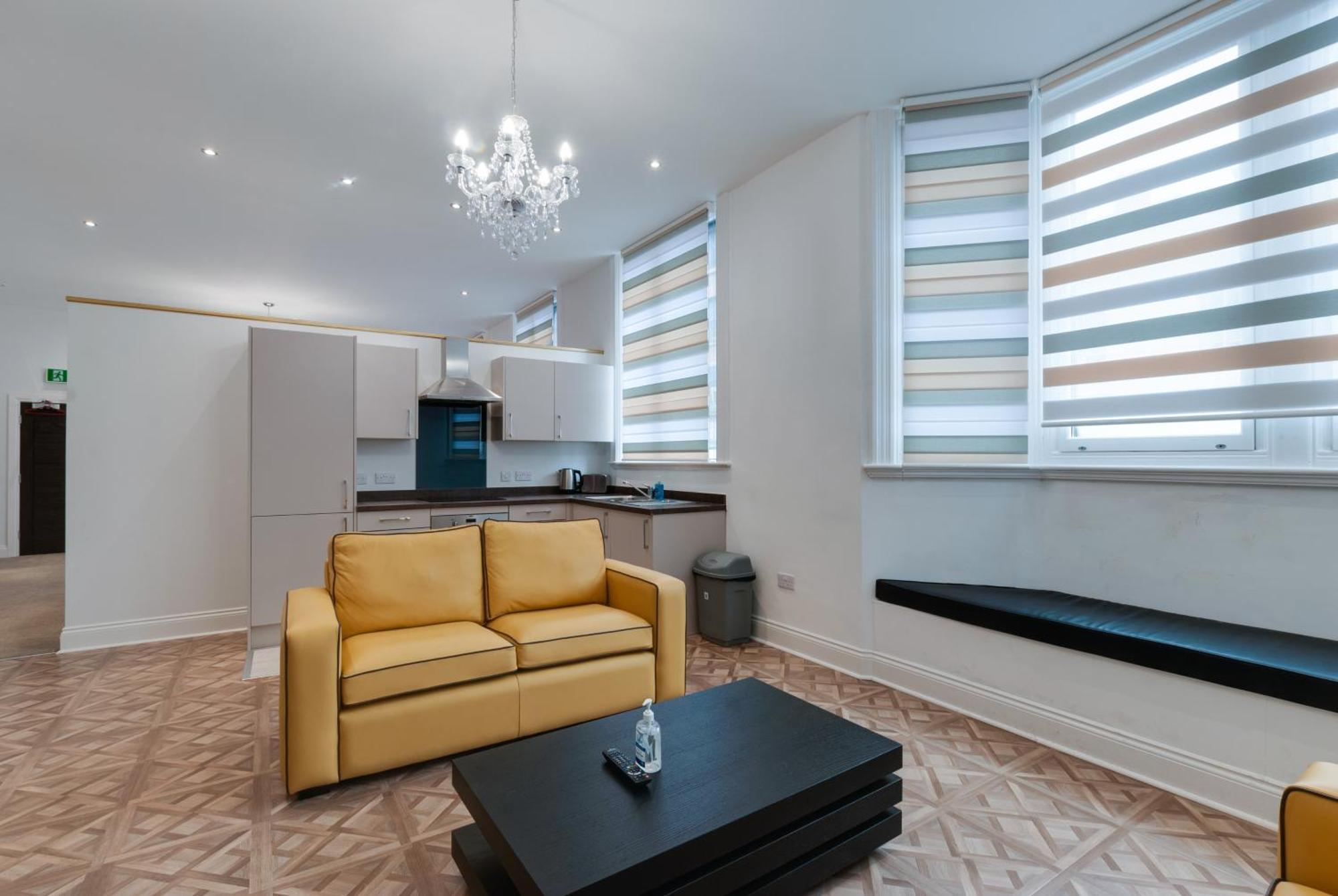 Temple Court Cavern Quarter Apartments By Happy Days ลิเวอร์พูล ภายนอก รูปภาพ