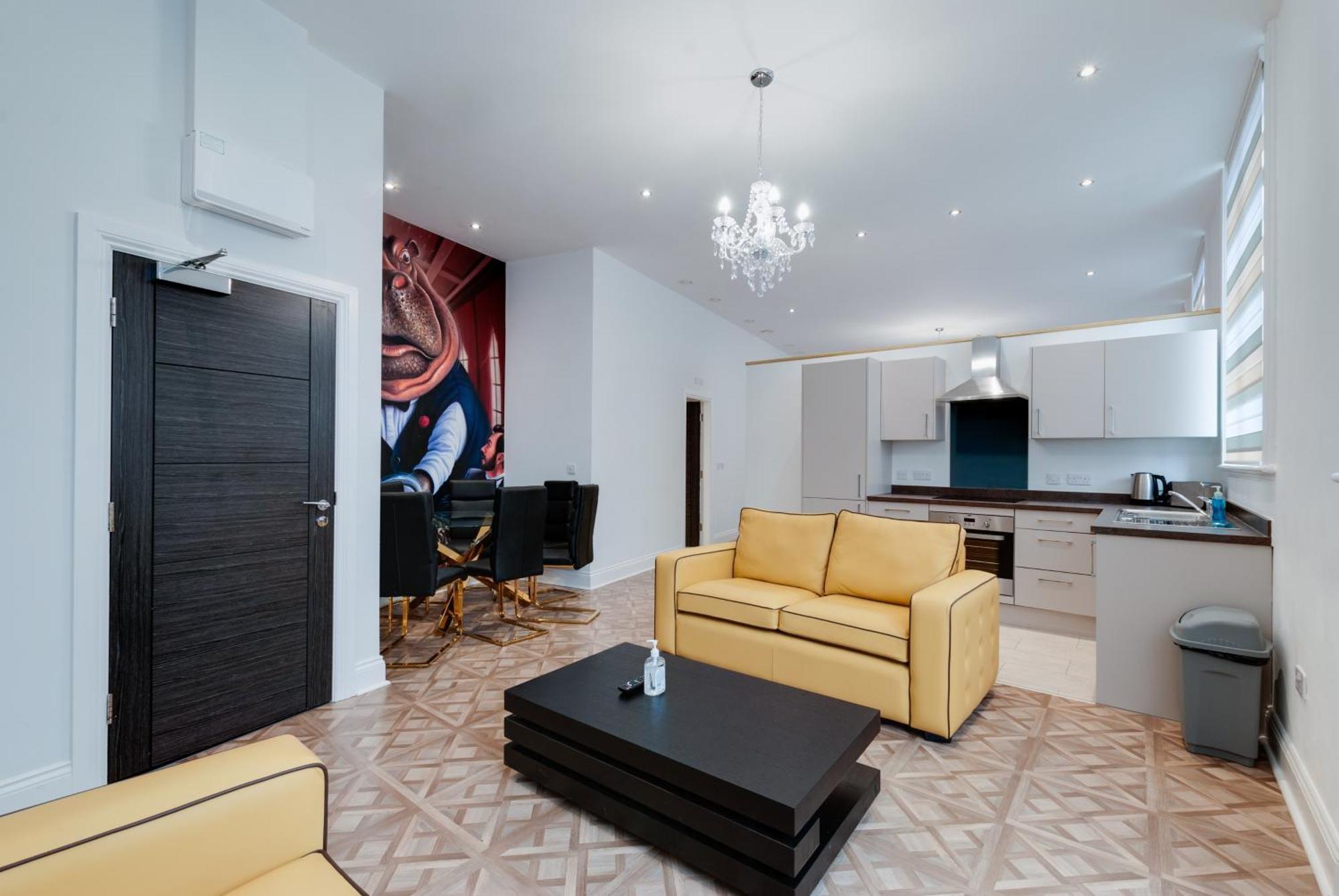 Temple Court Cavern Quarter Apartments By Happy Days ลิเวอร์พูล ภายนอก รูปภาพ